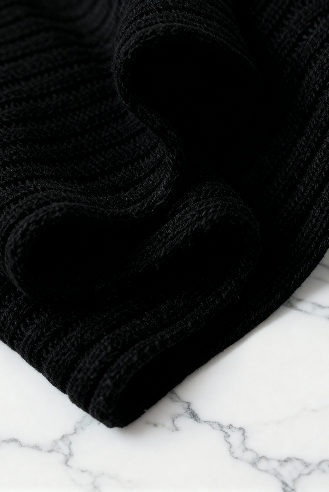 Siyah Merino Wool Wintertime Essentials 2